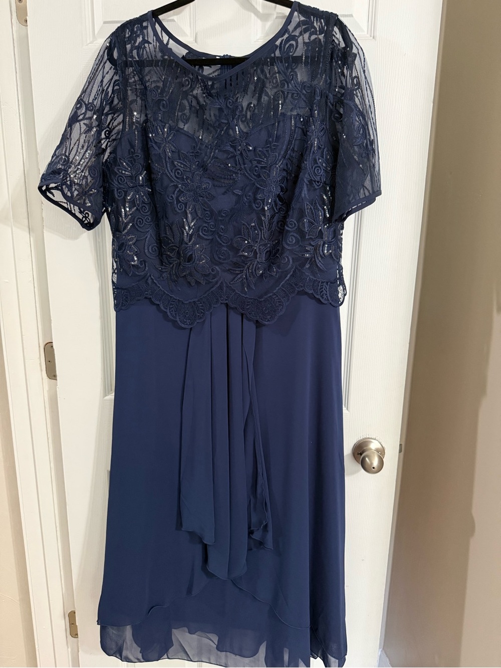 New Navy Lace Overlay Evening Dress XL